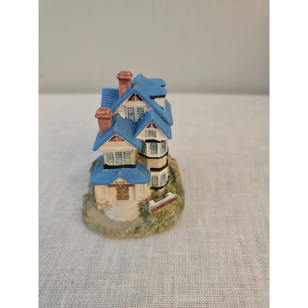 Vintage 1993 Liberty Falls Dr. Stevens' Home & Office #AH37 Americana Collection